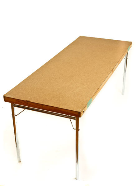 Bord 180 x 70 cm, 10 cm mindre bredd, för långsmala rum