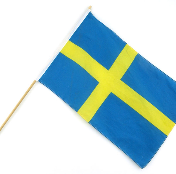 Flagga på träpinne med knopp, styck, ca 45x30 cm, tyg/trä, köpes